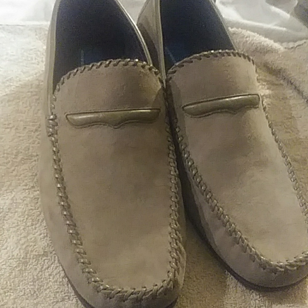 Like new Giorgio Brutini mens loafers 12m